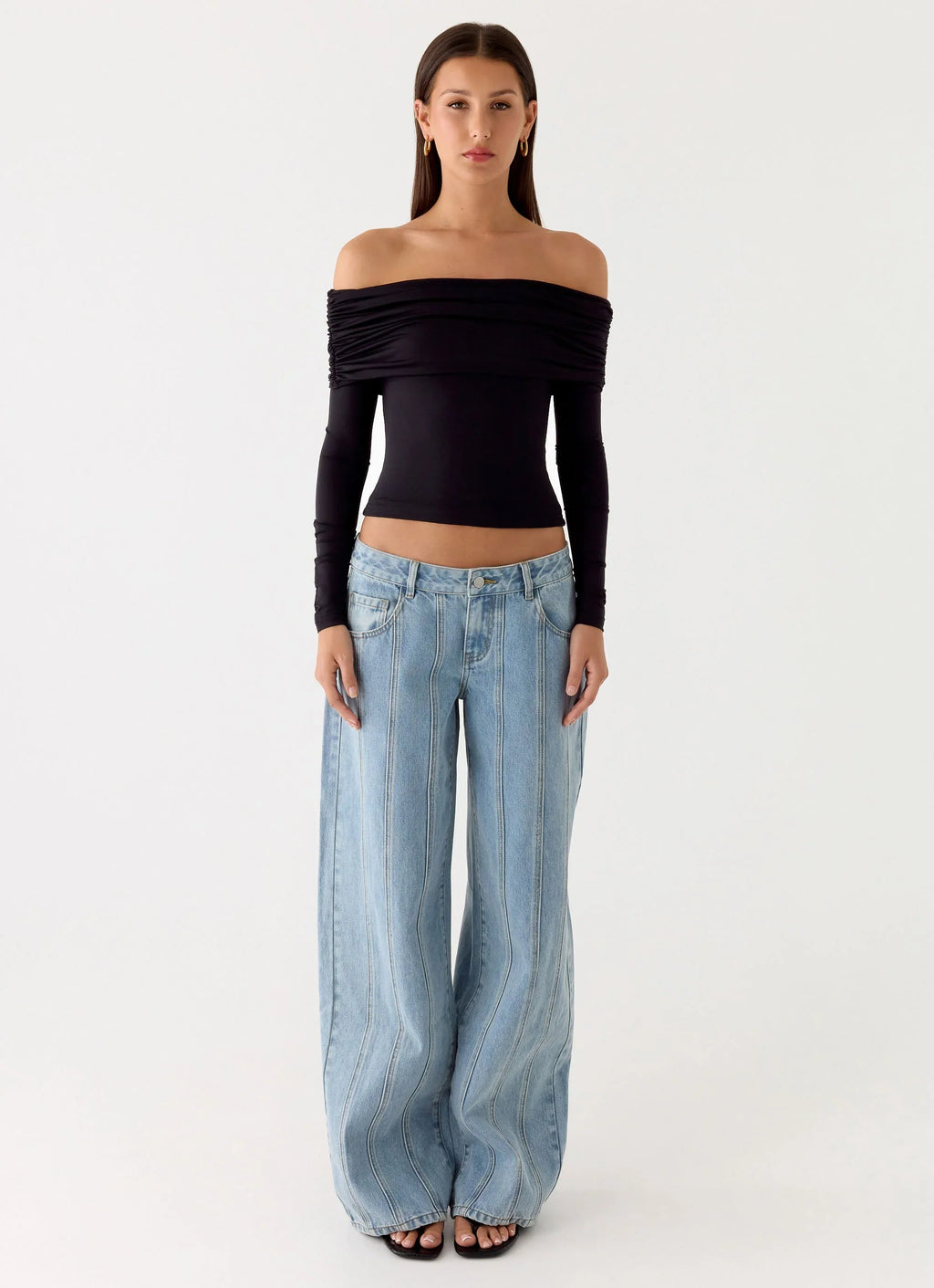 Johnny Low Rise Wide Leg Denim Jeans - Light Blue Wash